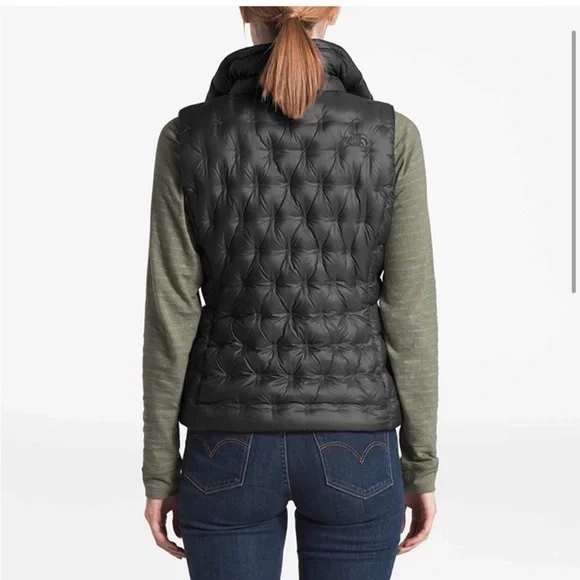 The North Face Holladown Quilted Insulated Down Vest - Picture 3 of 15